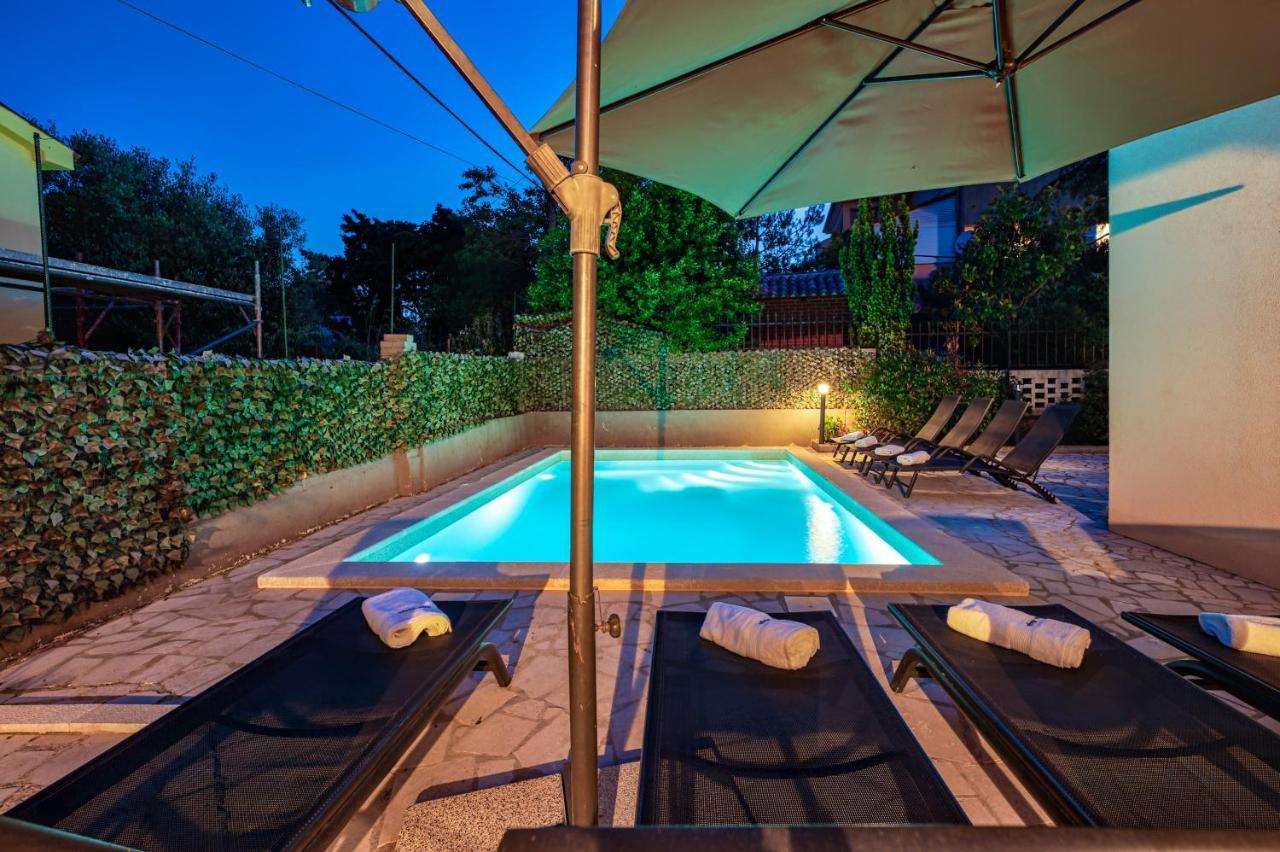 Villa Matija Ližnjan Exteriör bild