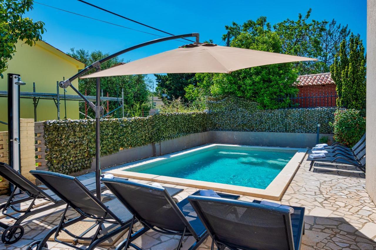 Villa Matija Ližnjan Exteriör bild