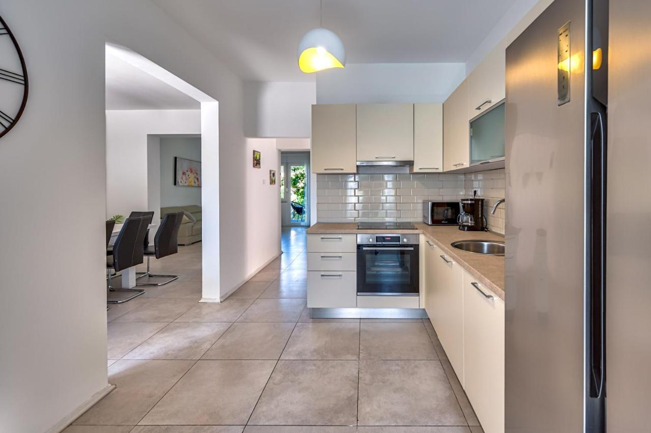 Villa Matija Ližnjan Exteriör bild