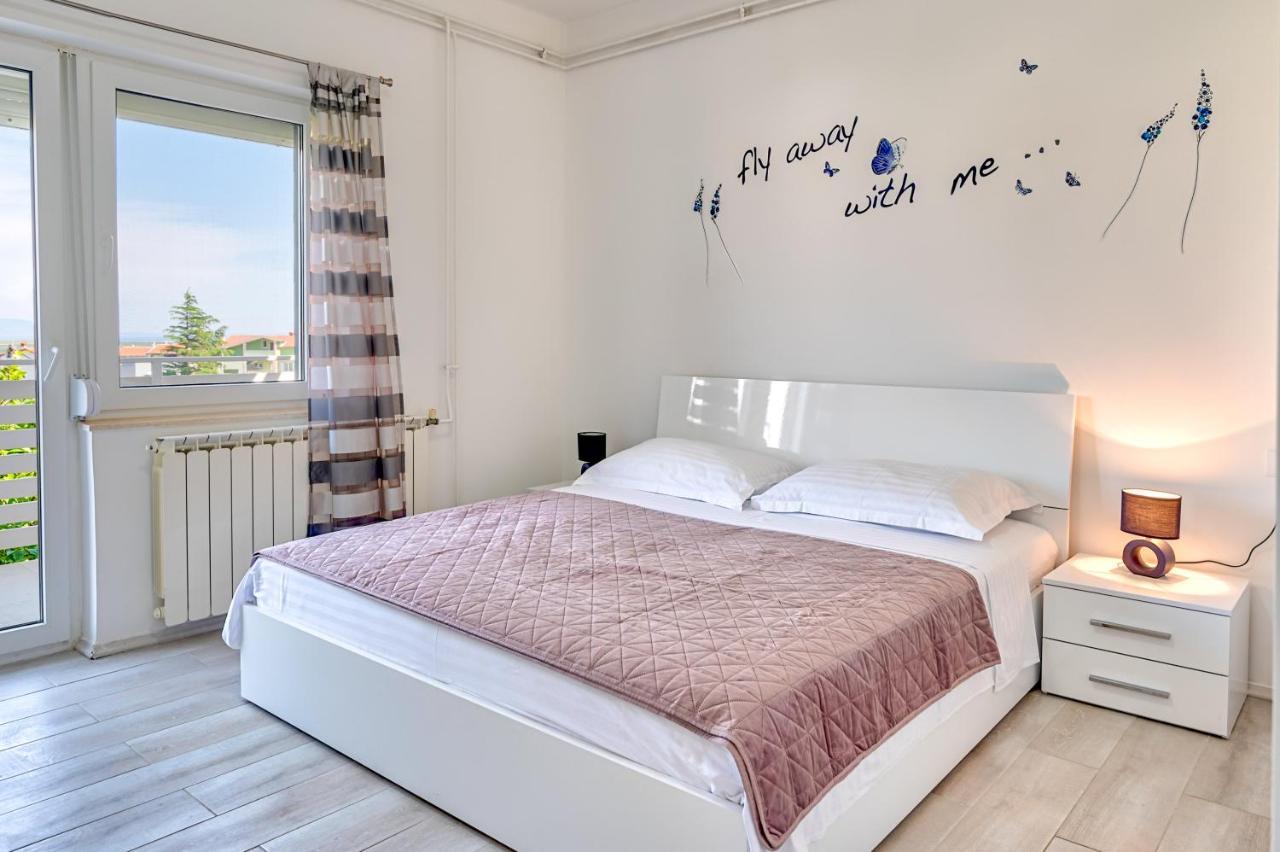 Villa Matija Ližnjan Exteriör bild