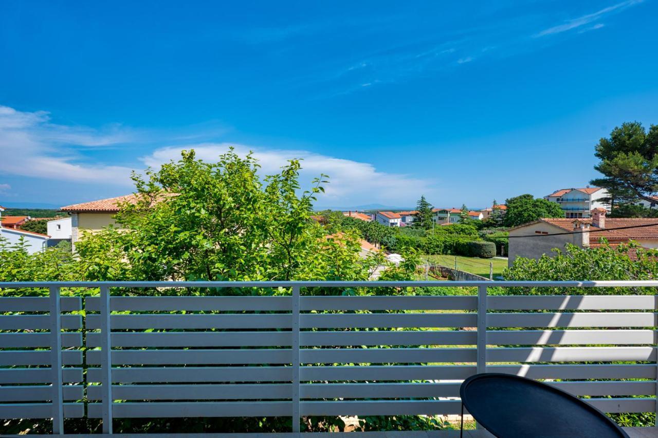 Villa Matija Ližnjan Exteriör bild